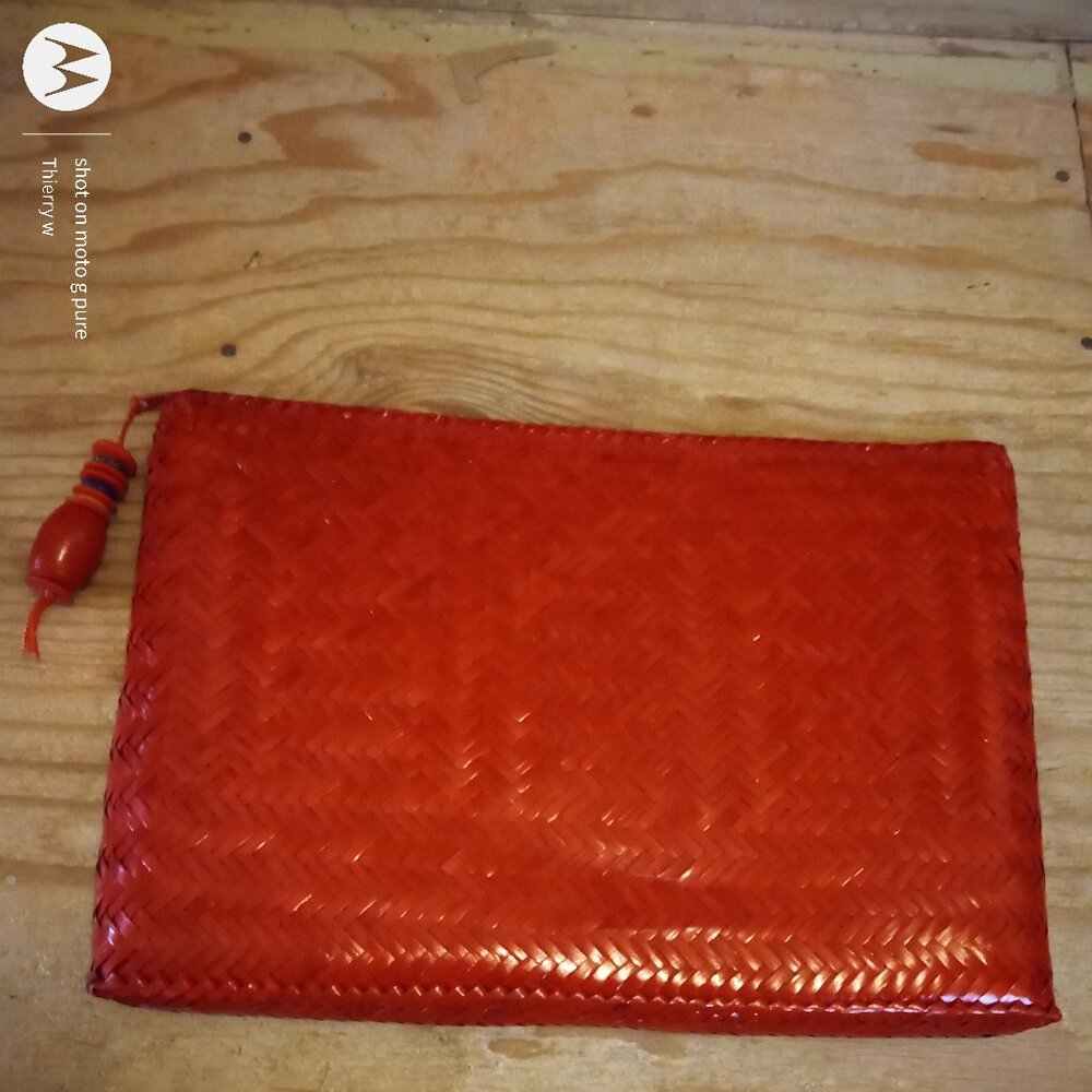 Basket Weave Flat Case